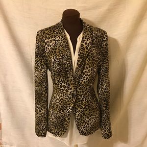 Black Rainn leopard print blazer